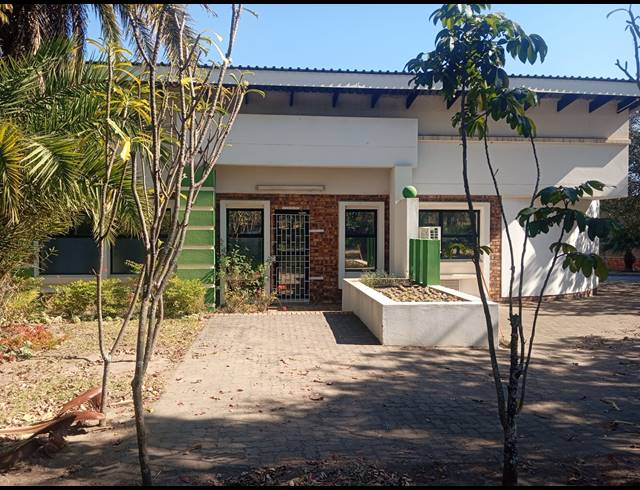137M² OFFICE TO LET IN ROCKY DRIFT